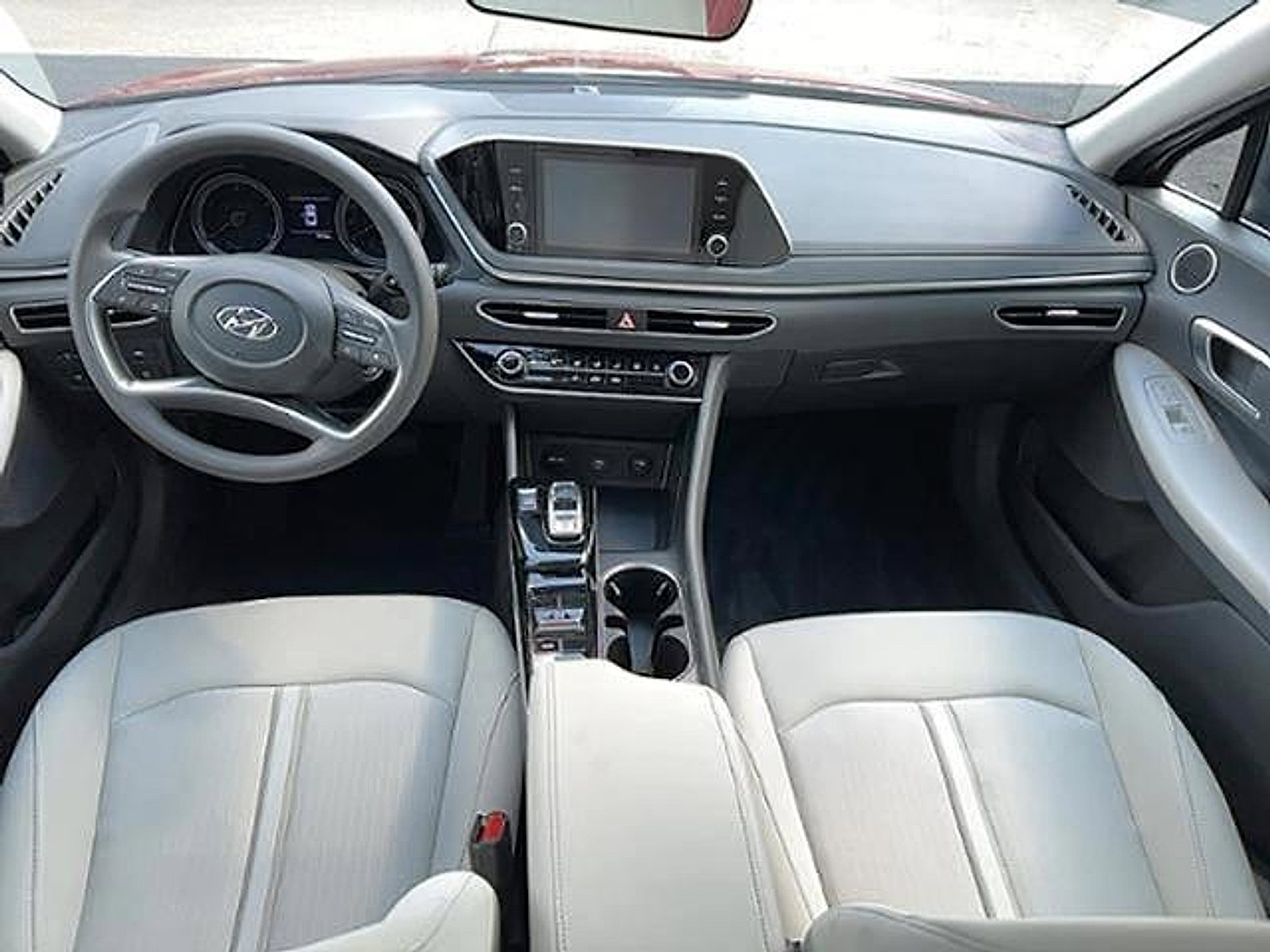 Used 2023 Hyundai Sonata SE image 9