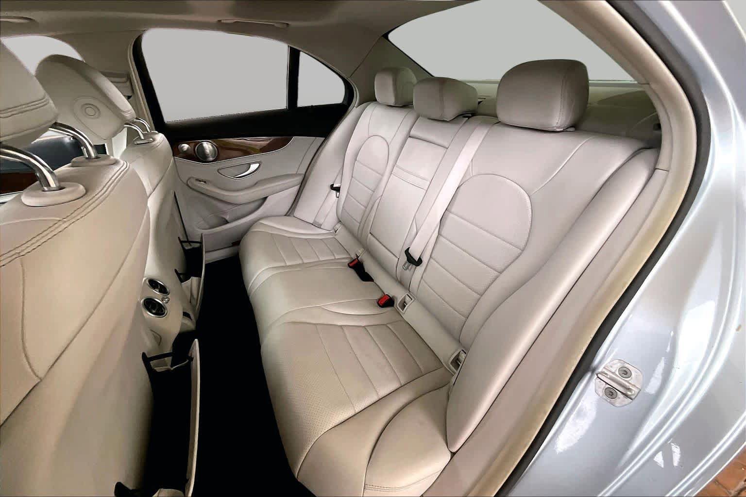 Used 2015 Mercedes-Benz C 300 Sedan image 18