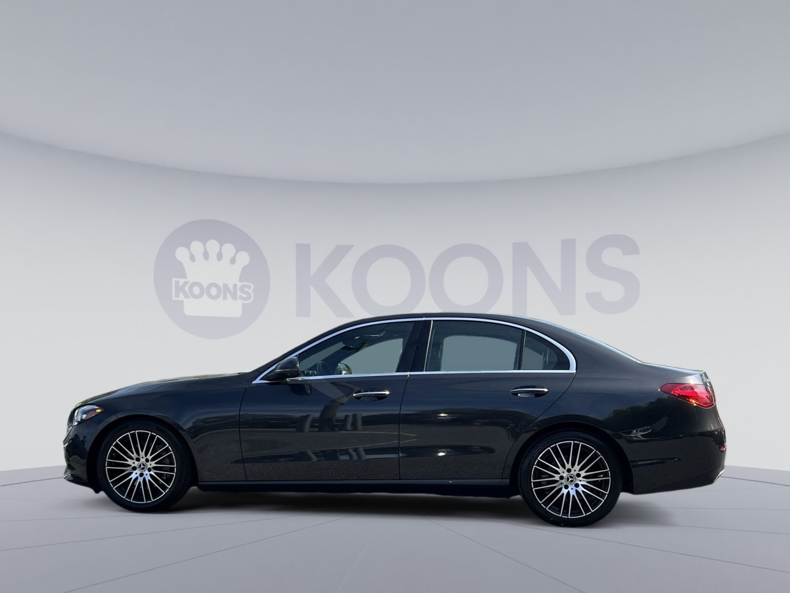 Used 2022 Mercedes-Benz C 300 4MATIC Sedan image 4