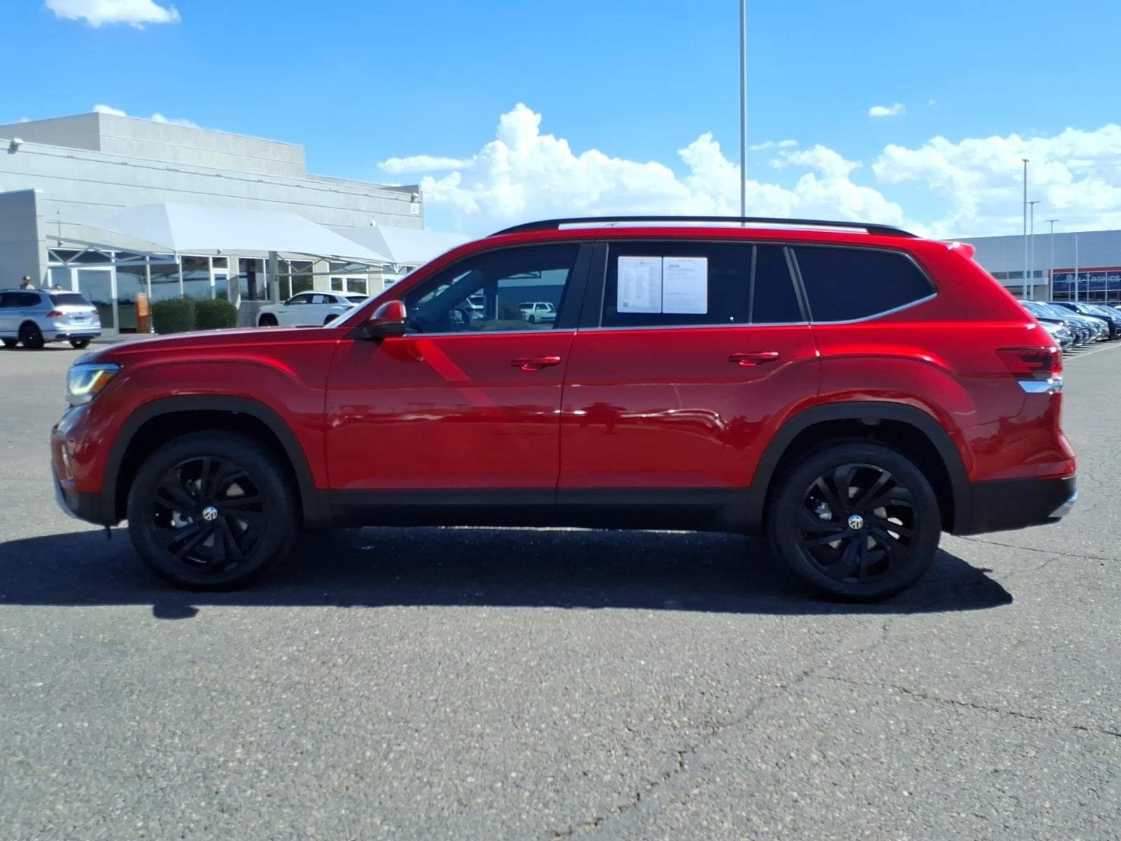 Certified 2022 Volkswagen Atlas SE w/ Panoramic Sunroof Package FWD image 4