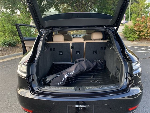 Used 2021 Porsche Macan image 33