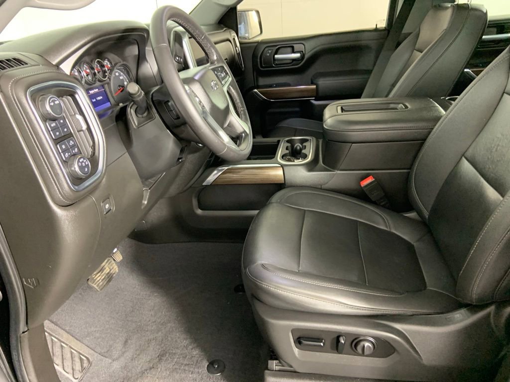 Used 2021 Chevrolet Silverado 1500 LT Trail Boss w/ Convenience Package II AWD/4WD image 16