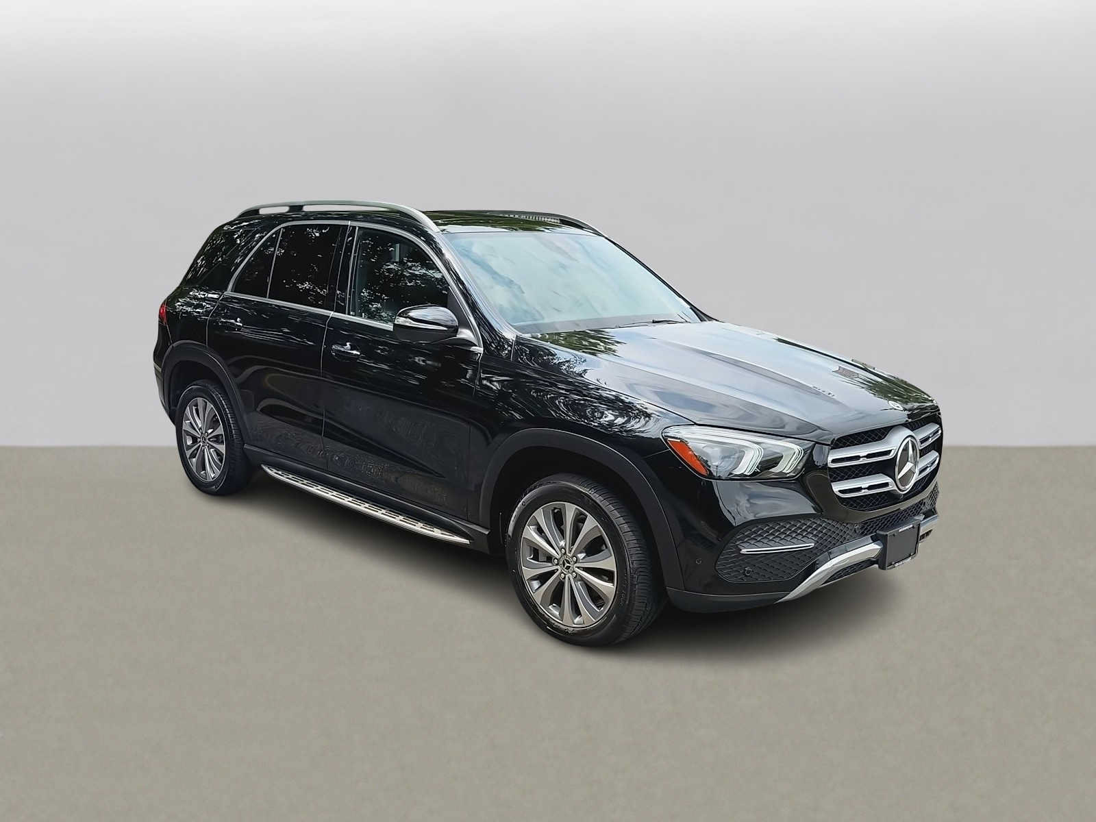 Used 2023 Mercedes-Benz GLE 350 4MATIC image 2