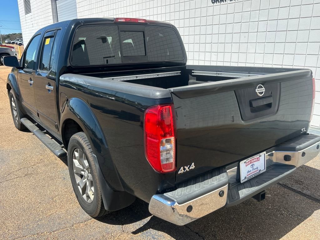 Used 2019 Nissan Frontier SL image 5