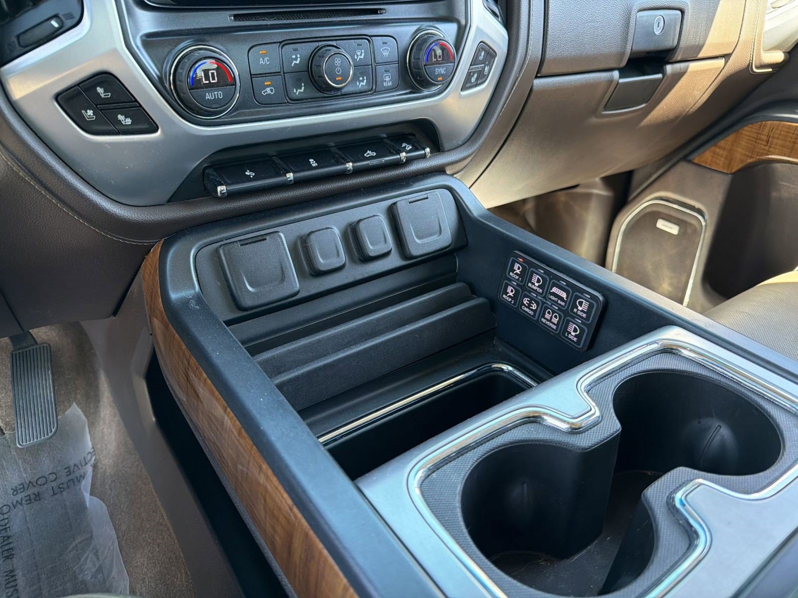 Used 2018 GMC Sierra 1500 SLT w/ SLT Premium Package AWD/4WD image 25