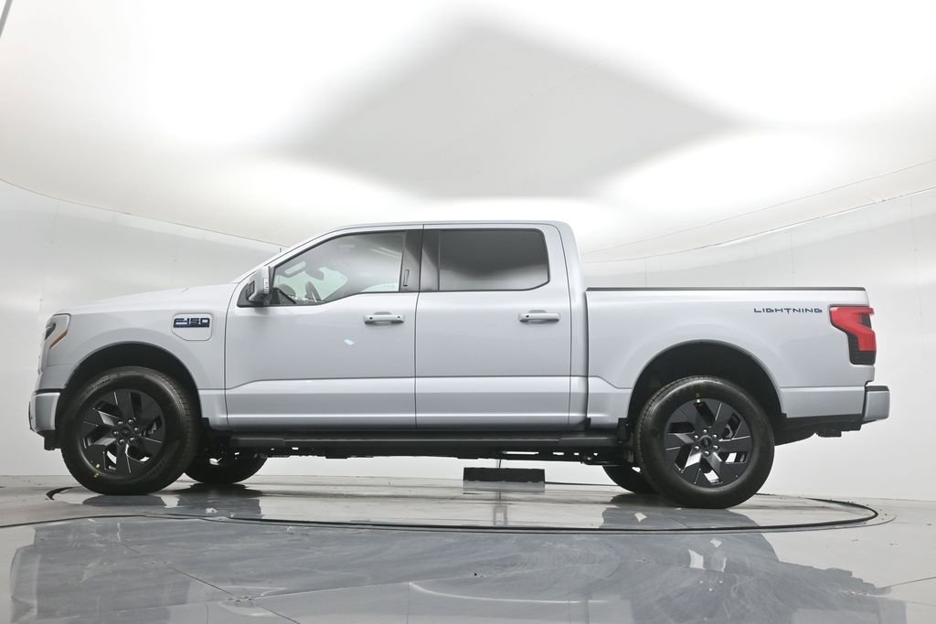 New 2025 Ford F150 Lightning Lariat image 7