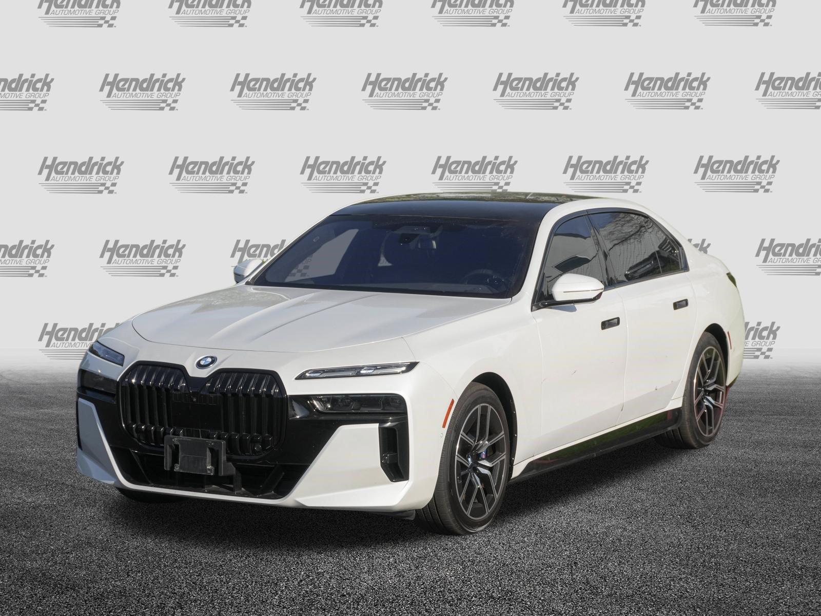 Certified 2023 BMW i7 xDrive60 AWD/4WD image 5