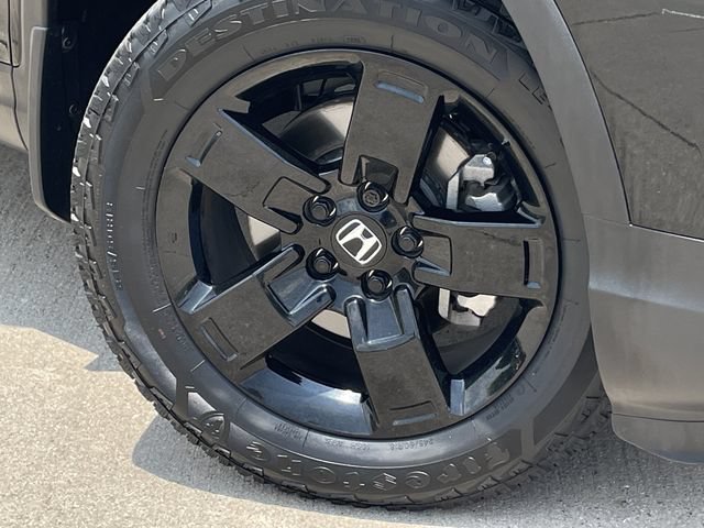 Certified 2025 Honda Ridgeline Black Edition image 8