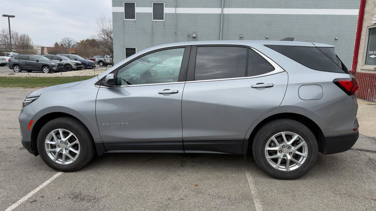 Used 2023 Chevrolet Equinox LT w/ Driver Convenience Package image 5