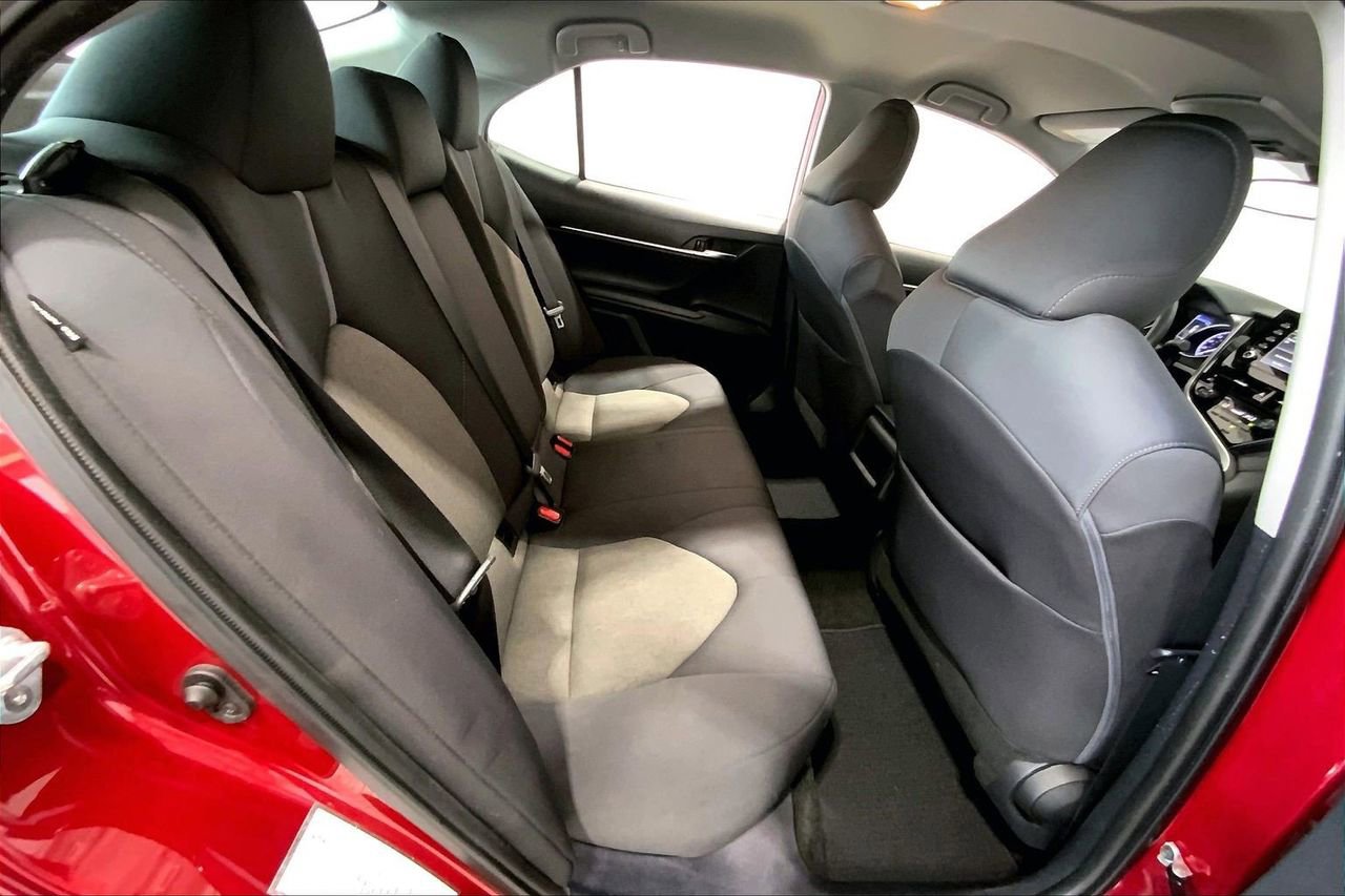 Used 2022 Toyota Camry LE FWD image 20