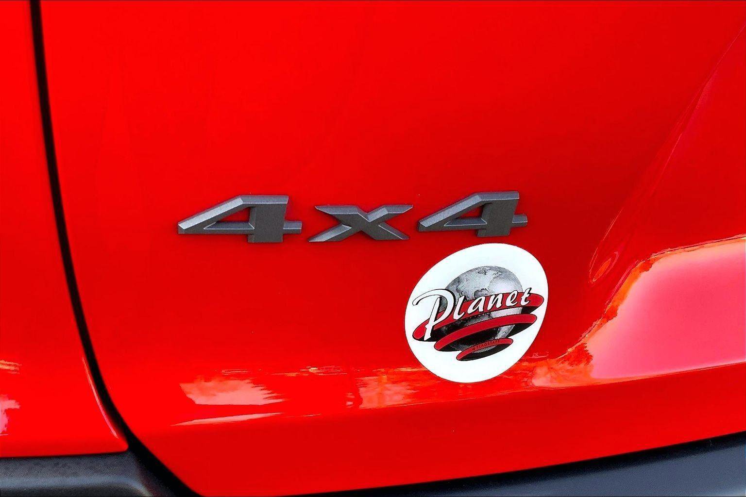Used 2019 Jeep Cherokee Trailhawk w/ Comfort/Convenience Group AWD/4WD image 8