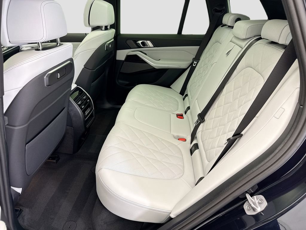 Used 2026 BMW X5 xDrive50e w/ M Sport Package AWD/4WD image 20