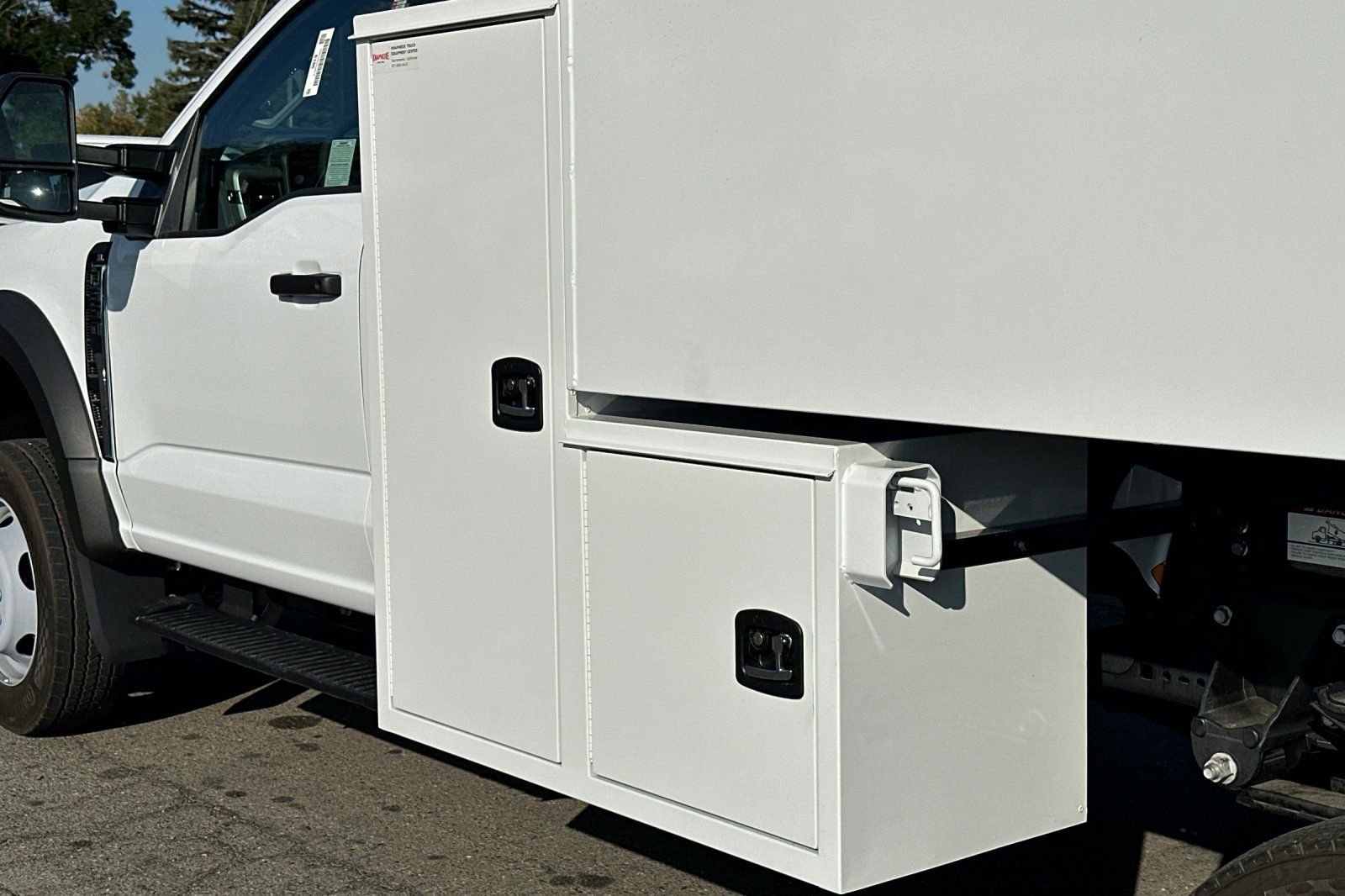 New 2025 Ford F550 2WD Regular Cab Super Duty w/ XL Chrome Package image 22