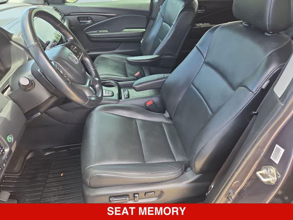 Used 2020 Honda Pilot Touring image 15