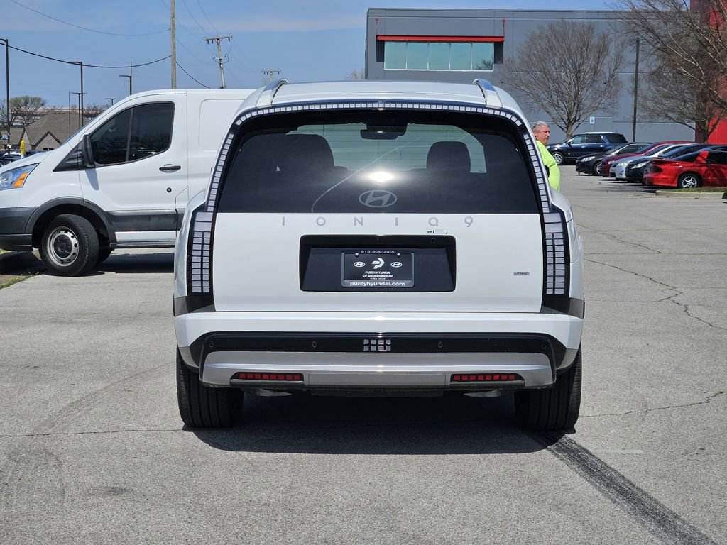 New 2026 Hyundai Ioniq 9 Limited image 6