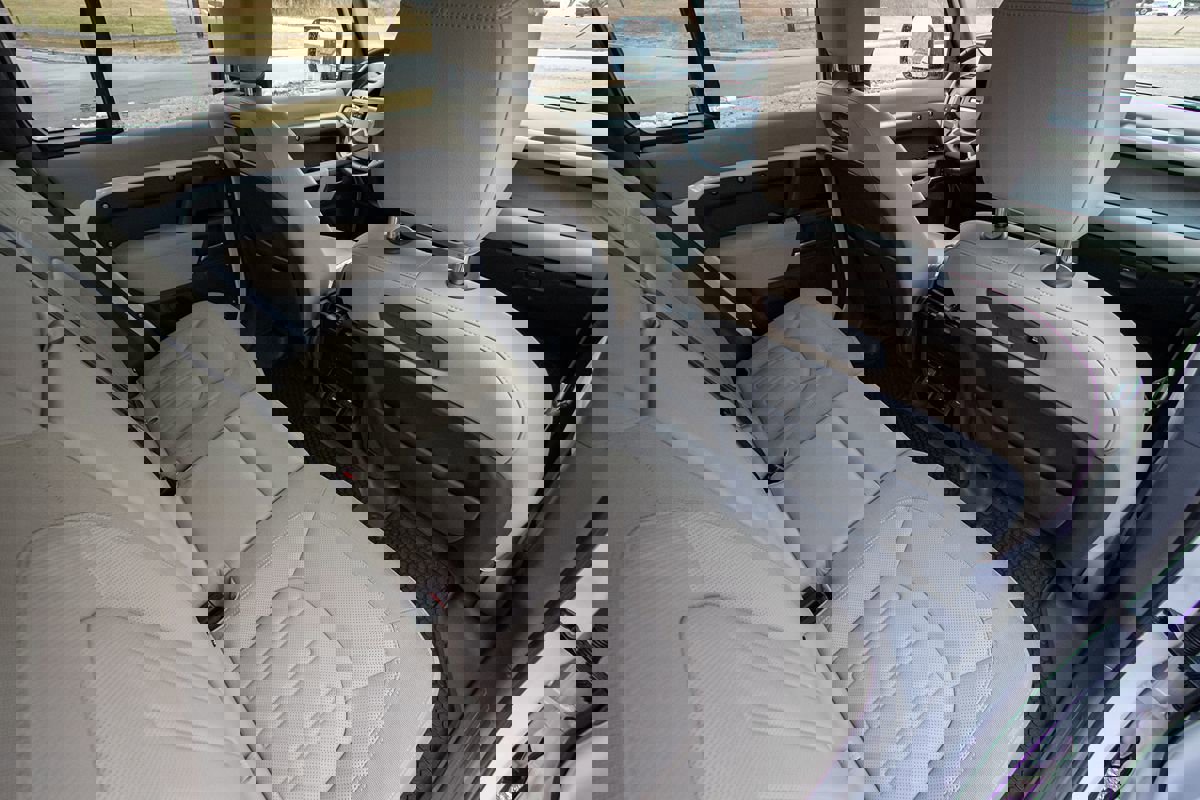 Used 2020 Land Rover Defender 110 S image 24