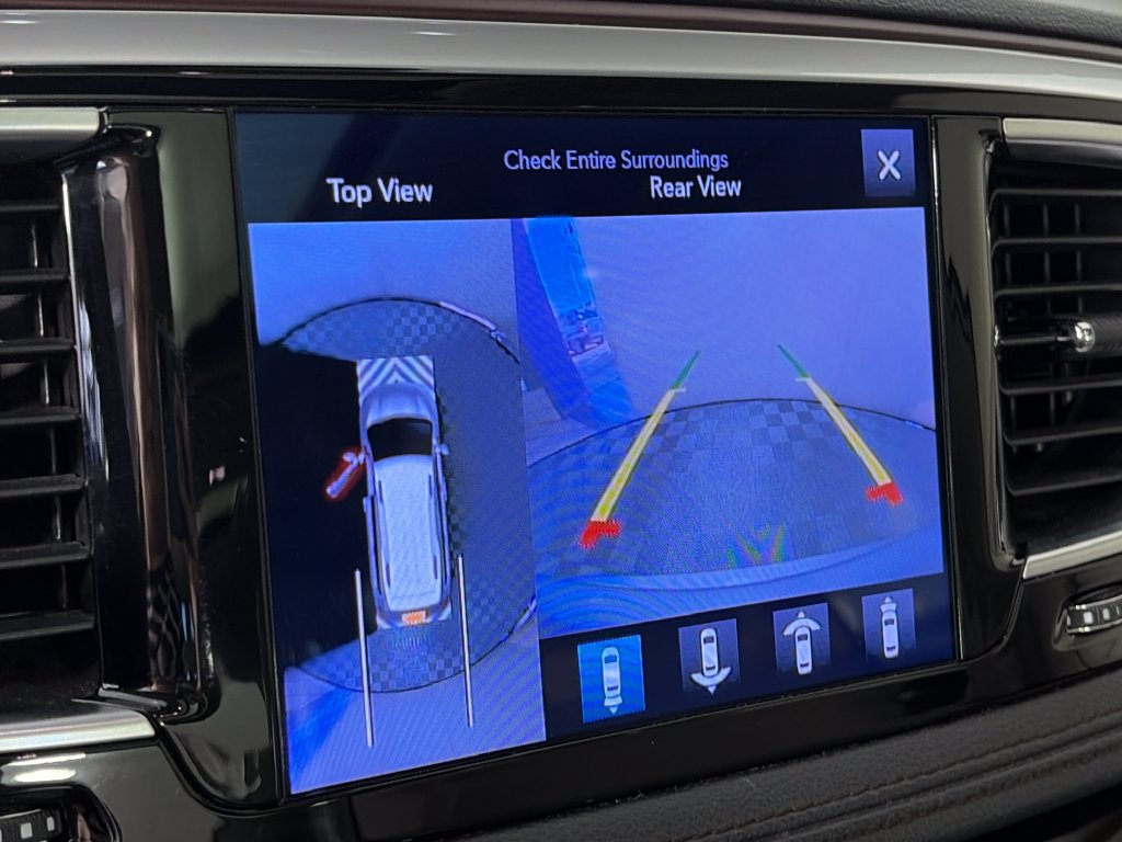 Used 2017 Chrysler Pacifica Limited w/ Advanced Safetytec Group FWD image 19