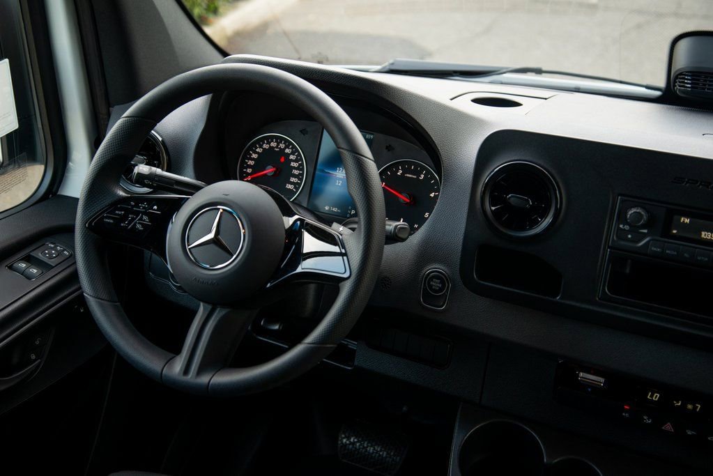 New 2026 Mercedes-Benz Sprinter 2500 image 18