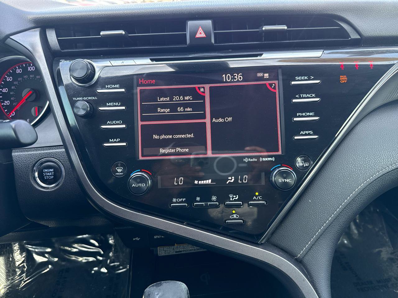 Used 2020 Toyota Camry XSE FWD image 19