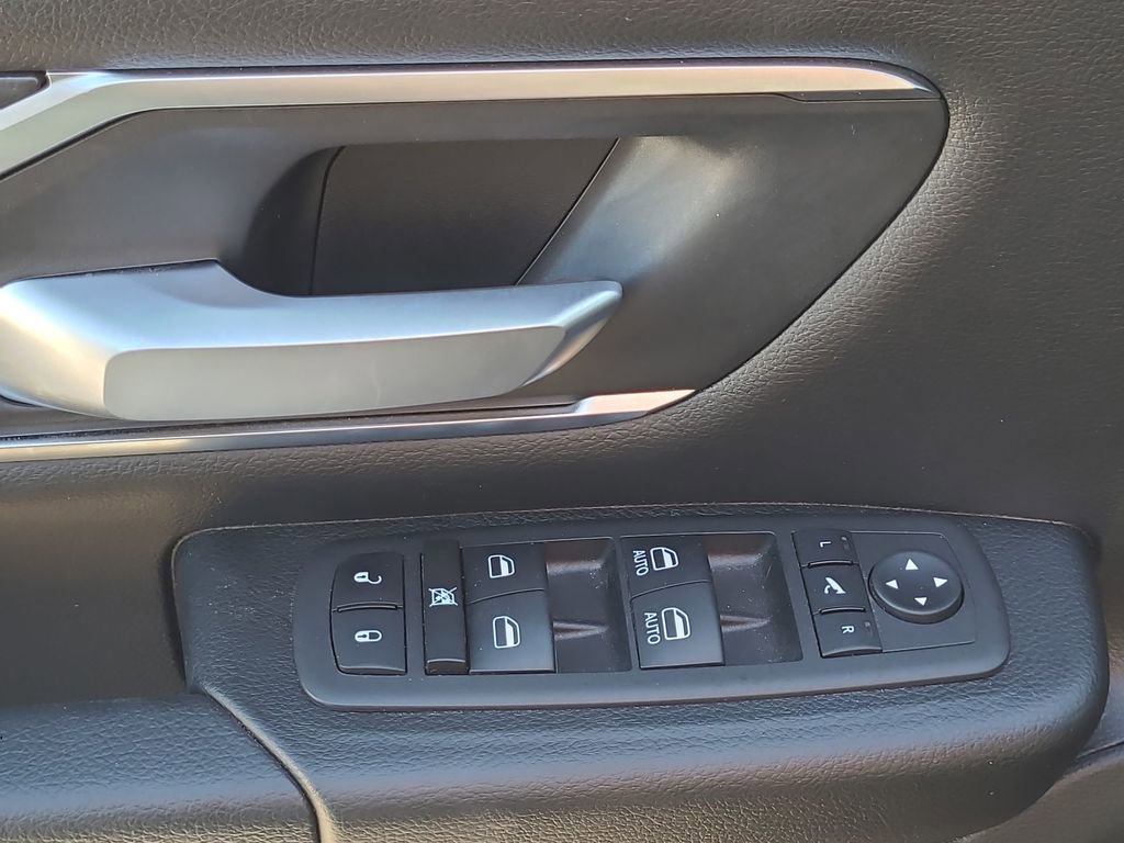 Used 2024 RAM 1500 Lone Star image 24