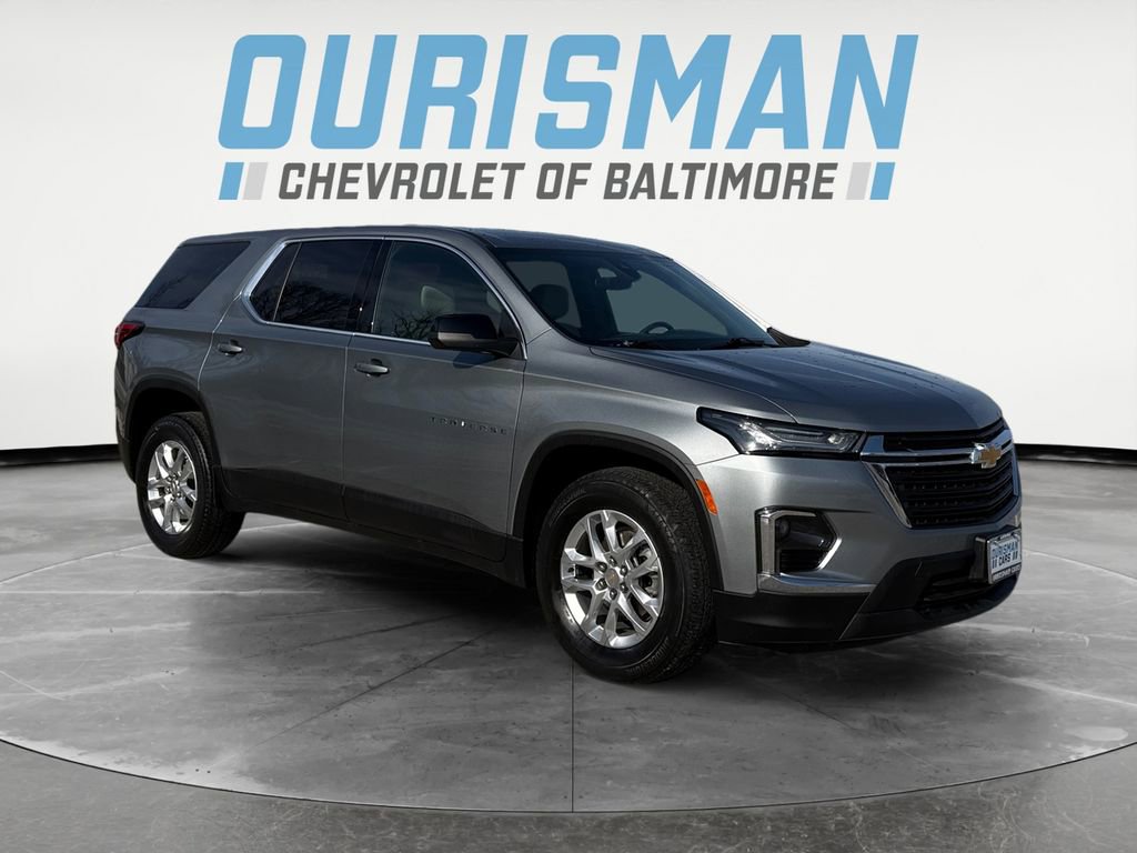 Used 2024 Chevrolet Traverse LS image 1