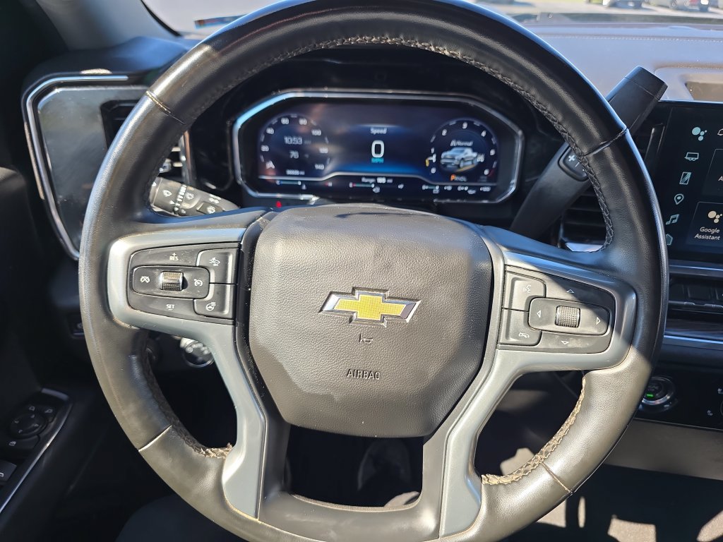 Used 2023 Chevrolet Silverado 1500 LT AWD/4WD image 14