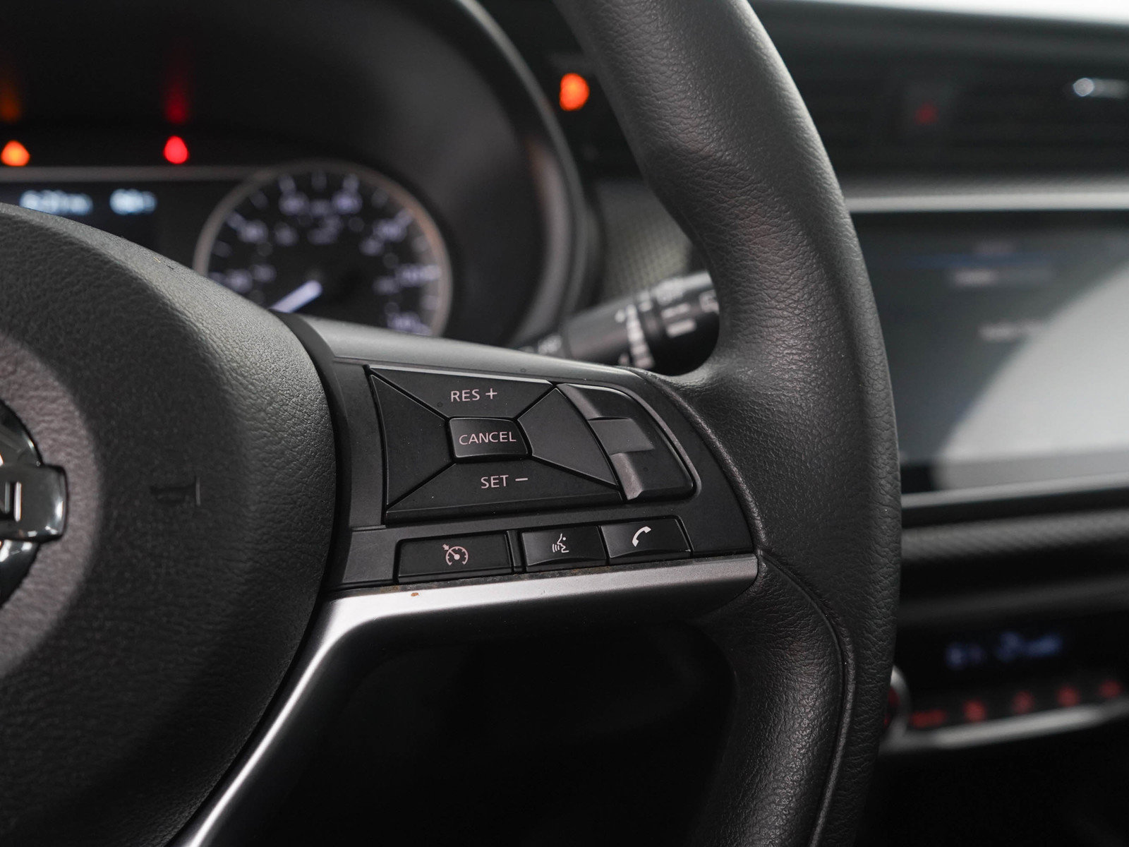 Used 2020 Nissan Kicks SV FWD image 24