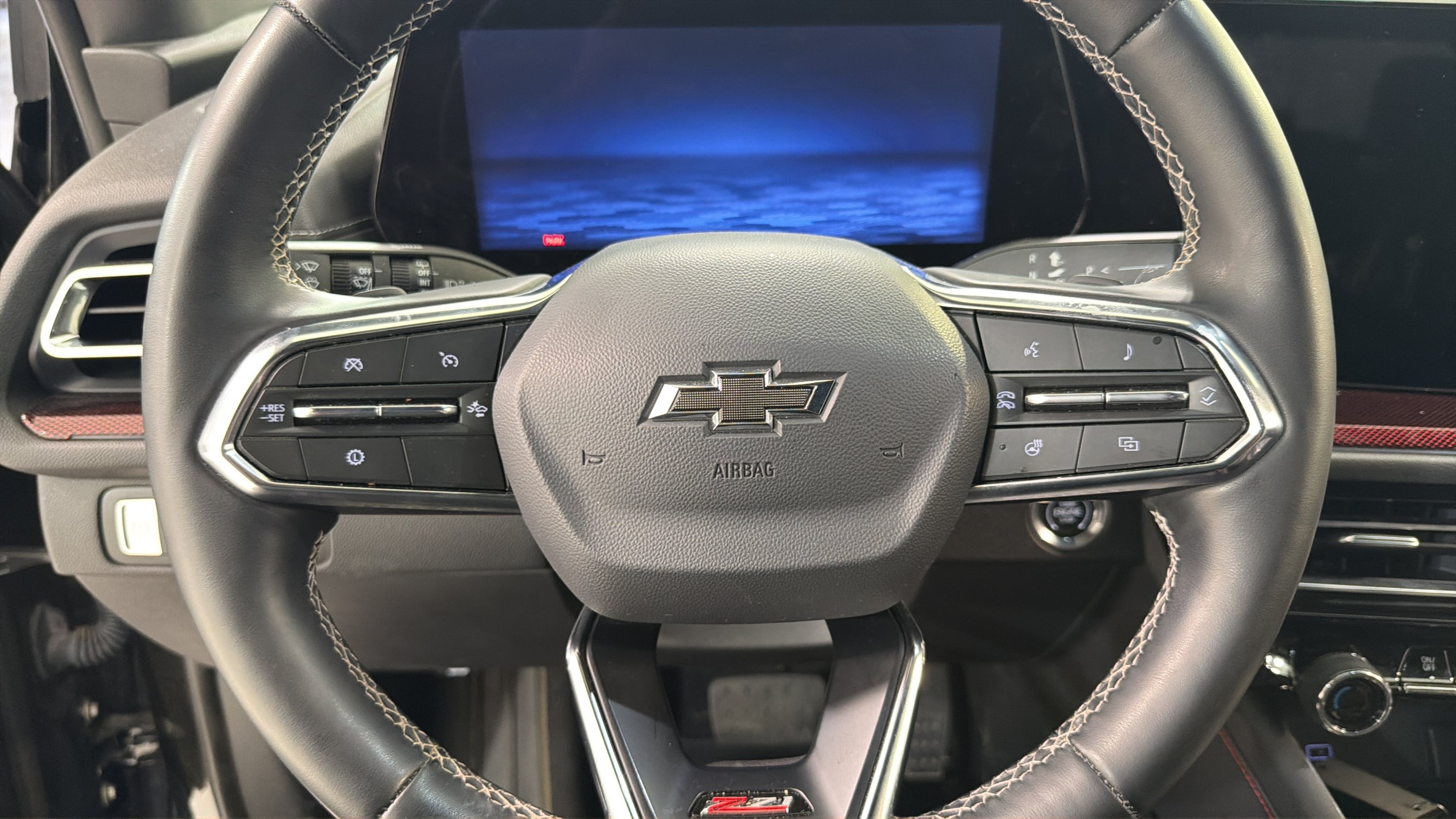 Used 2026 Chevrolet Traverse Z71 AWD/4WD image 12