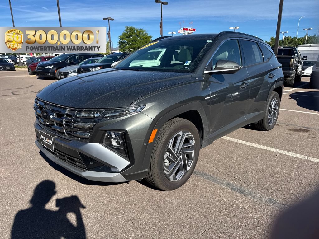 Used 2025 Hyundai Tucson Limited AWD/4WD image 1