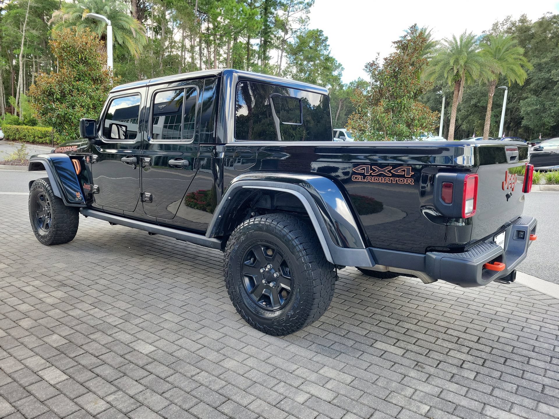 Used 2023 Jeep Gladiator Mojave w/ Trailer Tow Package AWD/4WD image 2
