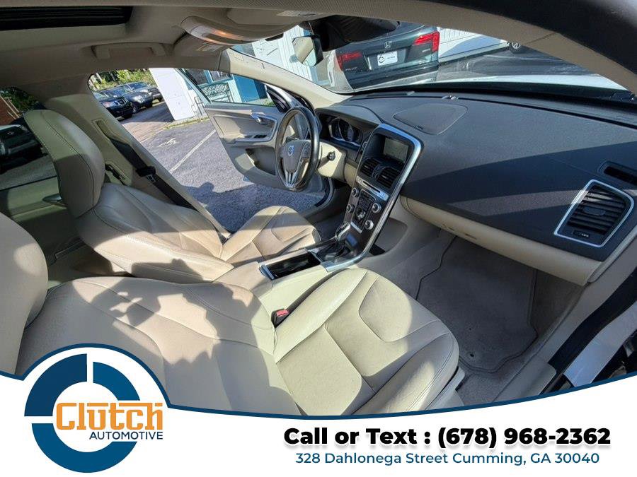 Used 2016 Volvo XC60 T5 Platinum w/ Climate Package FWD image 23