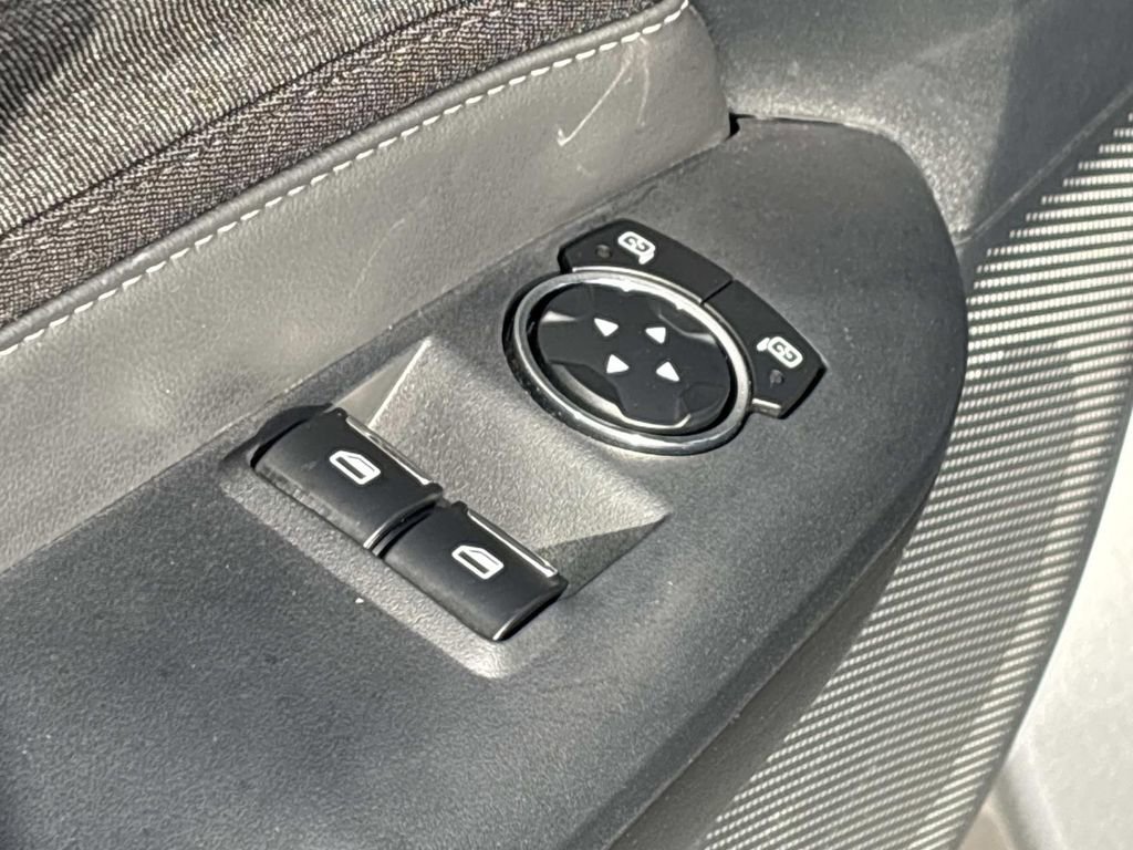 Used 2024 Ford Mustang EcoBoost image 22