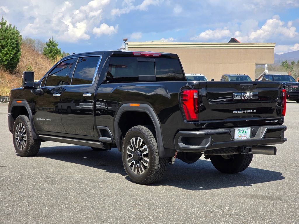 Used 2025 GMC Sierra 2500 Denali Ultimate image 17