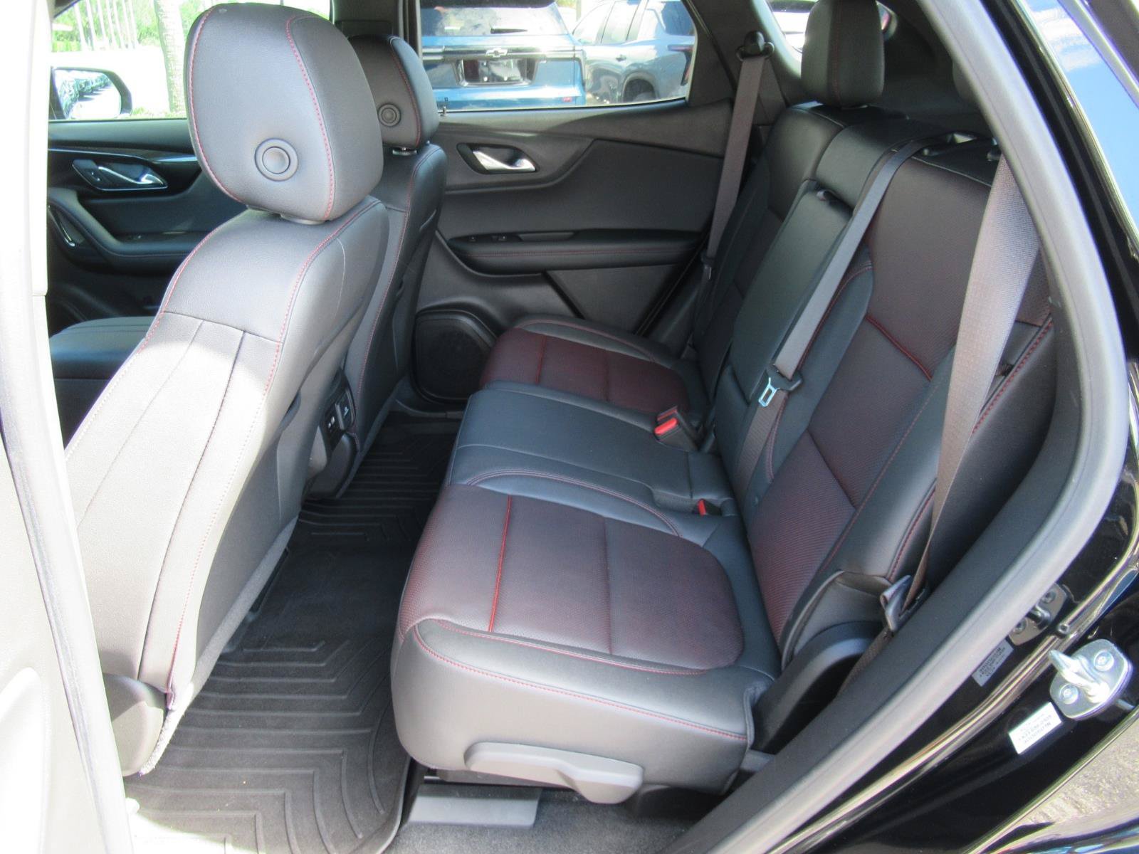 Used 2024 Chevrolet Blazer RS w/ Enhanced Convenience Package FWD image 38