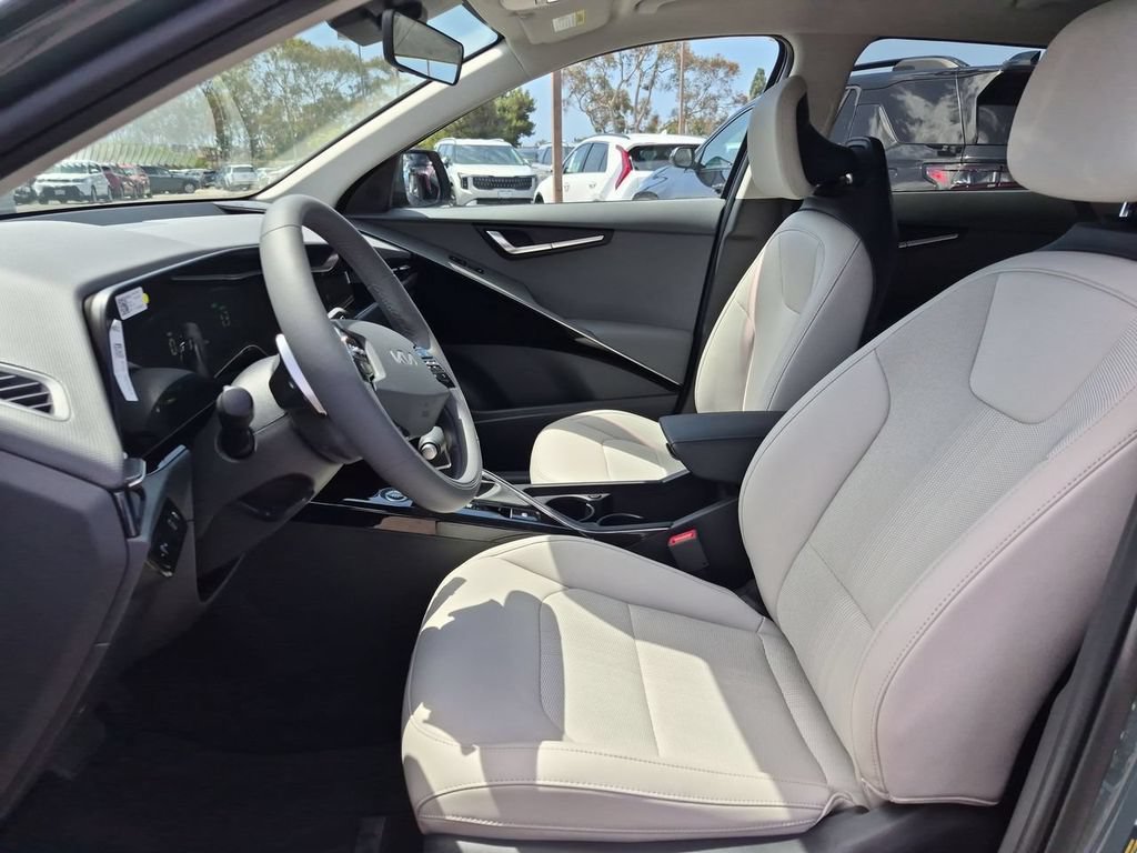 New 2026 Kia Niro EX FWD image 19