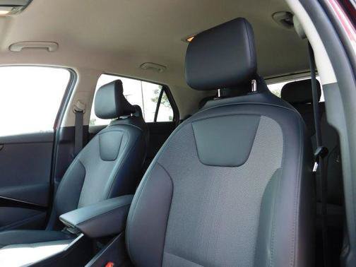 Used 2023 Kia Niro Wind FWD image 17