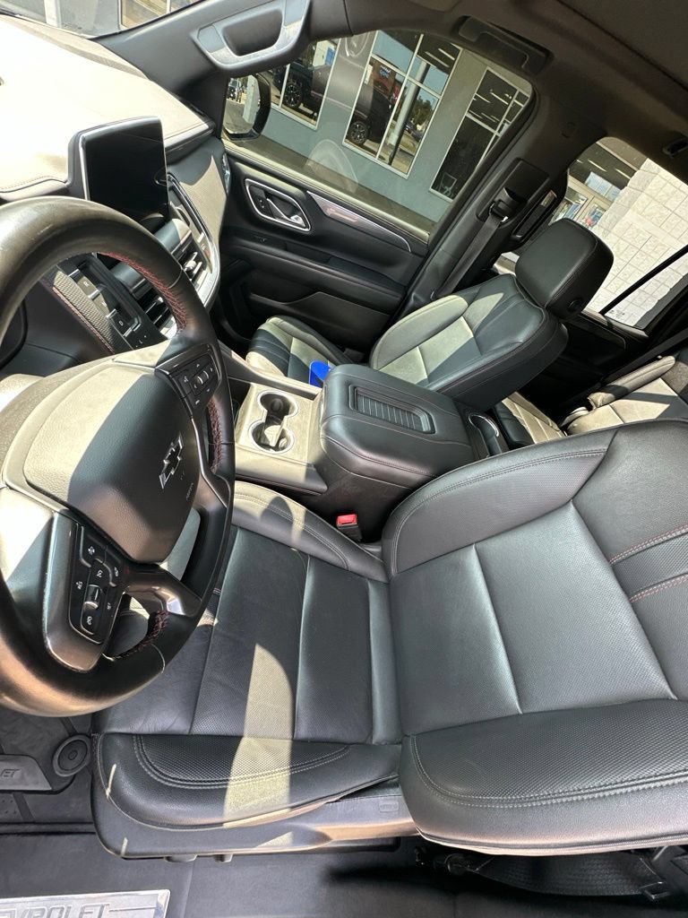 Used 2023 Chevrolet Tahoe RST w/ Luxury Package AWD/4WD image 12