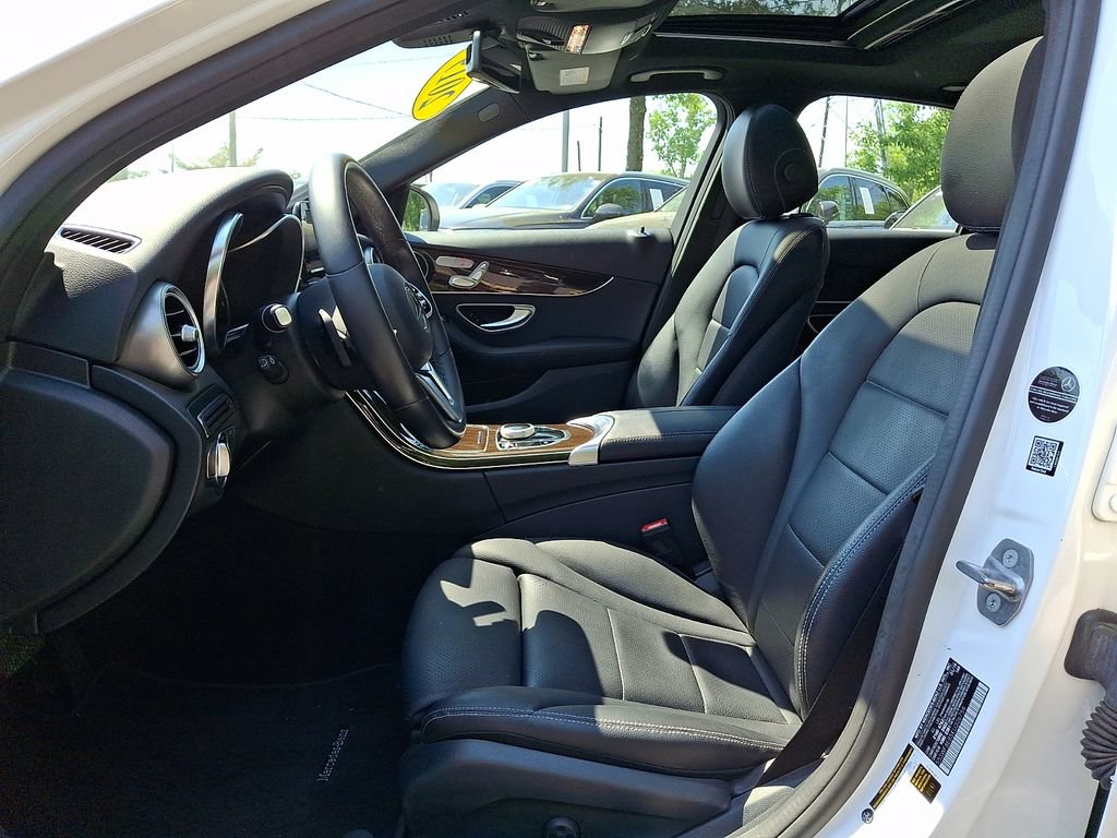 Used 2019 Mercedes-Benz C 300 4MATIC Sedan image 19
