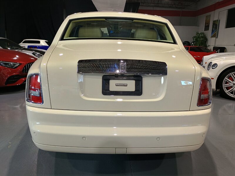Used 2006 Rolls-Royce Phantom Sedan RWD image 4