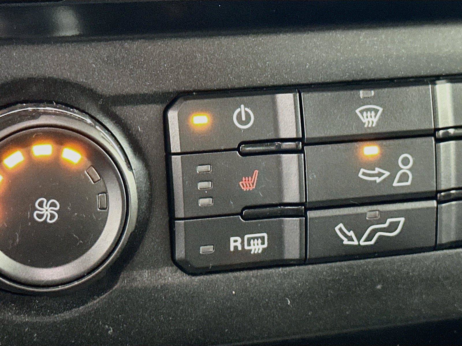 Used 2016 Ford F150 XLT w/ Equipment Group 302A Luxury AWD/4WD image 16