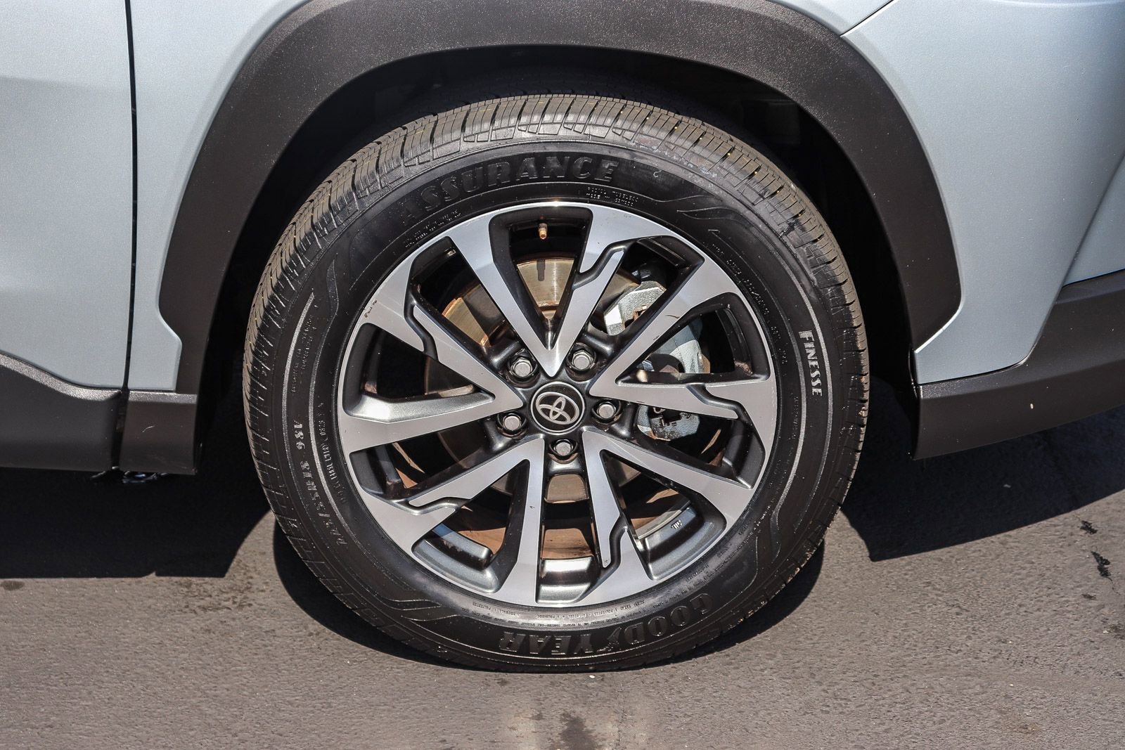 Certified 2023 Toyota Corolla Cross XLE FWD image 11