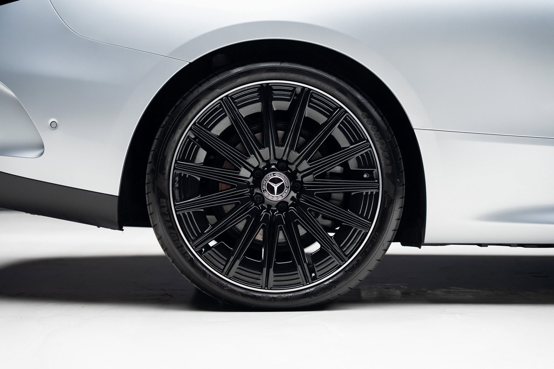 Used 2024 Mercedes-Benz CLE 300 4MATIC Cabriolet image 40