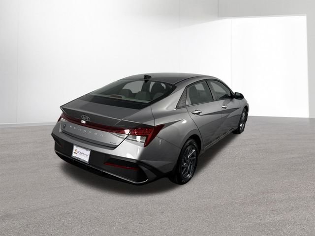 New 2026 Hyundai Elantra Hybrid FWD image 31