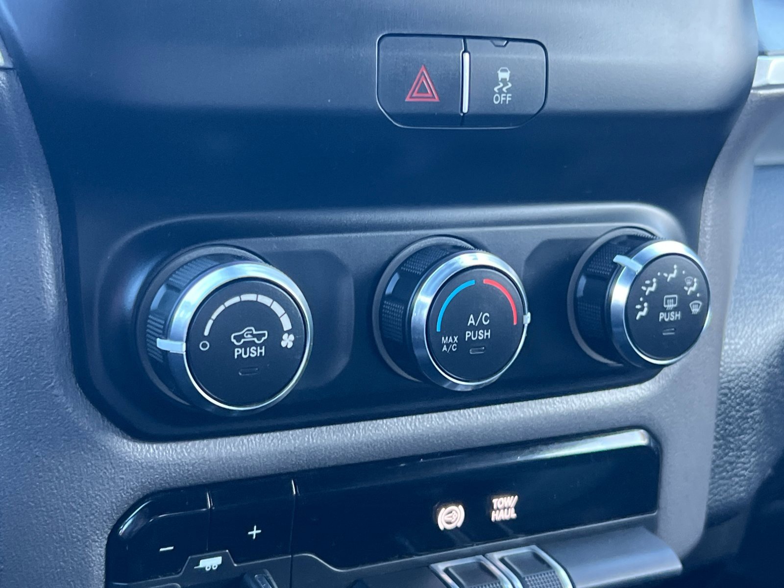 Used 2021 RAM 2500 Big Horn image 19