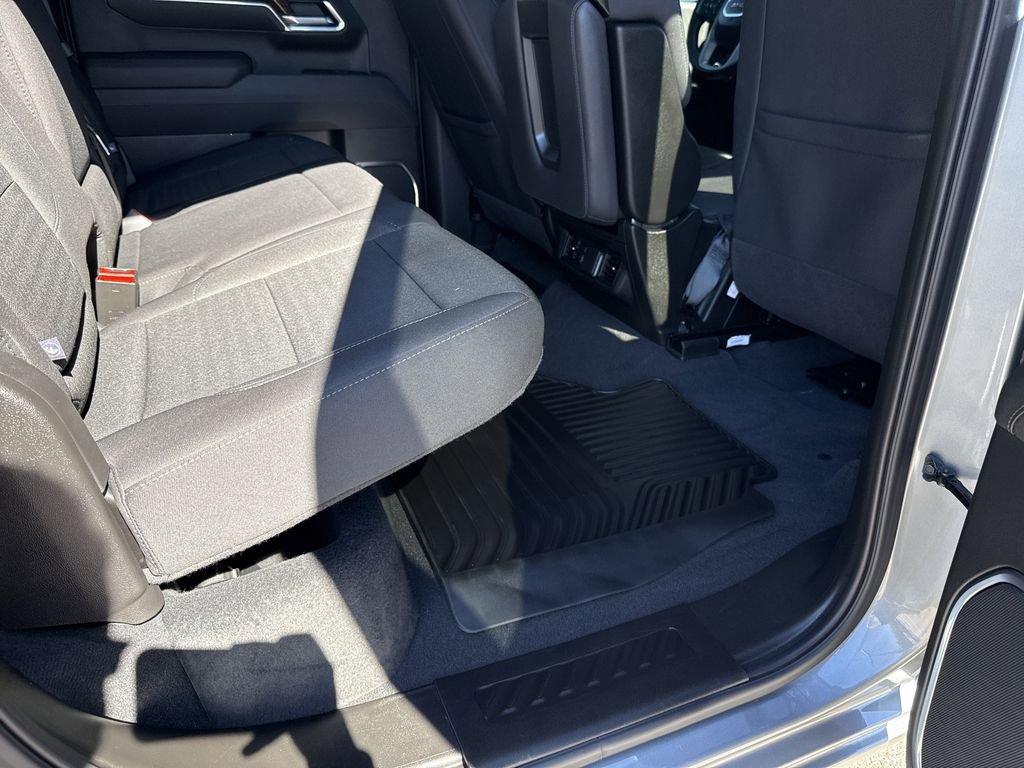 Used 2025 GMC Sierra 1500 Elevation image 37