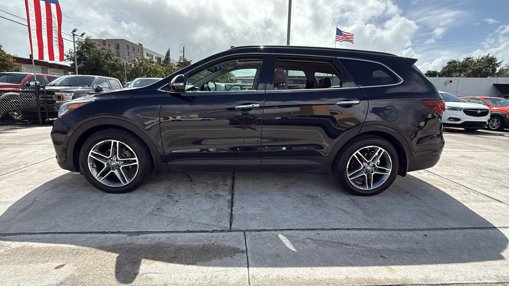 Used 2018 Hyundai Santa Fe AWD w/ SE Ultimate Tech Package 03 image 12