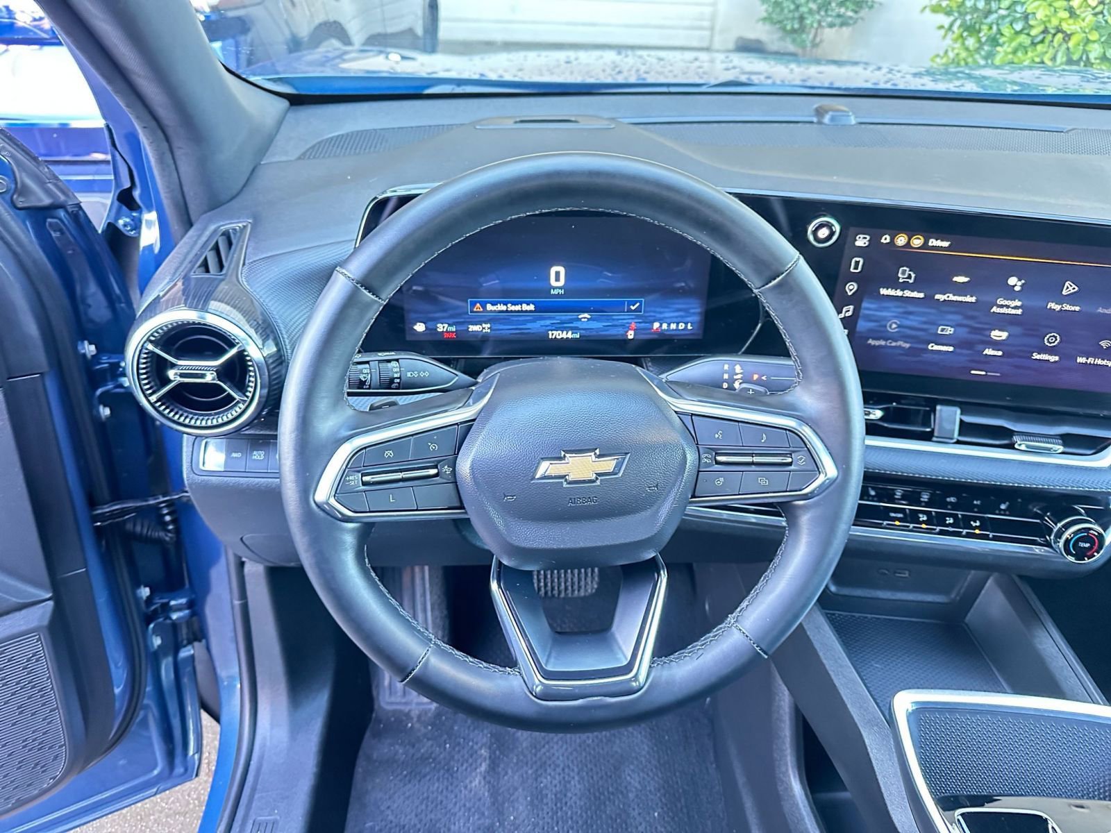 Used 2025 Chevrolet Equinox LT image 28