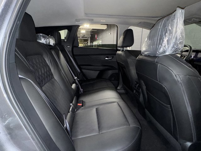 New 2026 Nissan Murano Platinum image 10