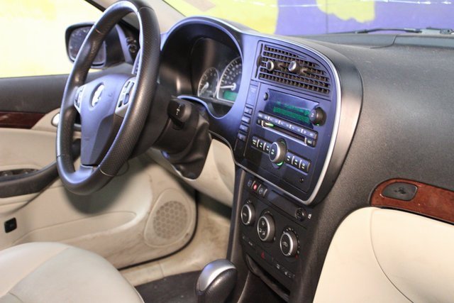 Used 2008 Saab 9-3 2.0T w/ Moonroof Package image 10