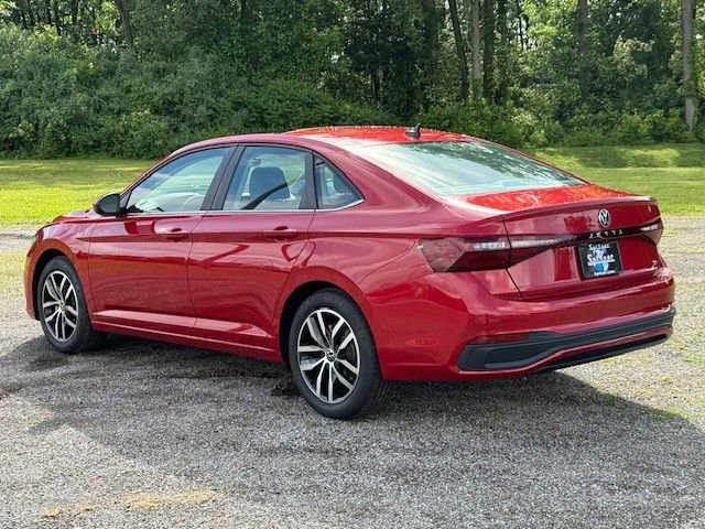 New 2025 Volkswagen Jetta SE FWD image 5